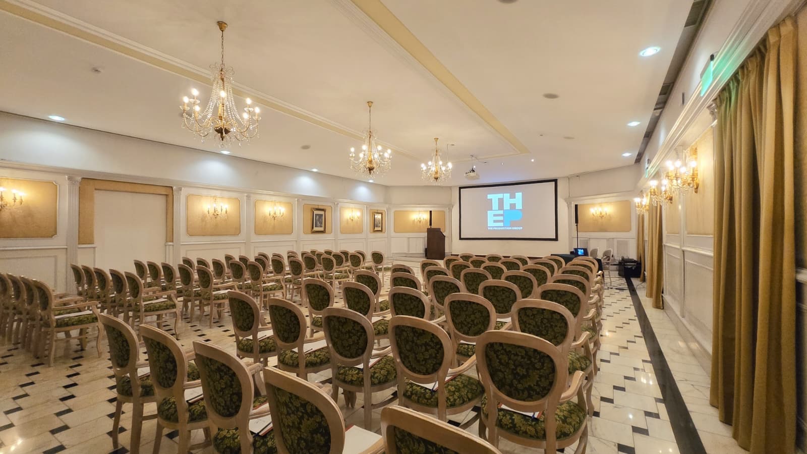 Sala plenaria Vittorio Emanuele per grandi congressi medici e nazionali
